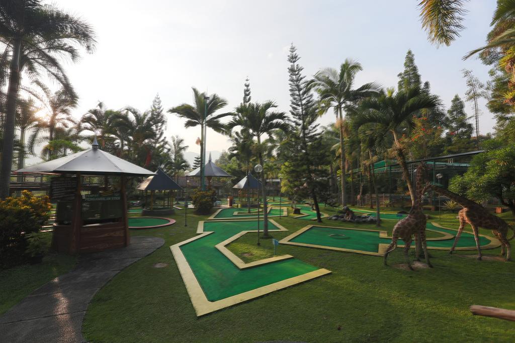 Royal Safari Garden Resort&Convention Bogor Exterior foto