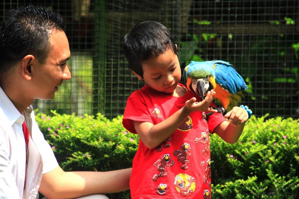 Royal Safari Garden Resort&Convention Bogor Exterior foto