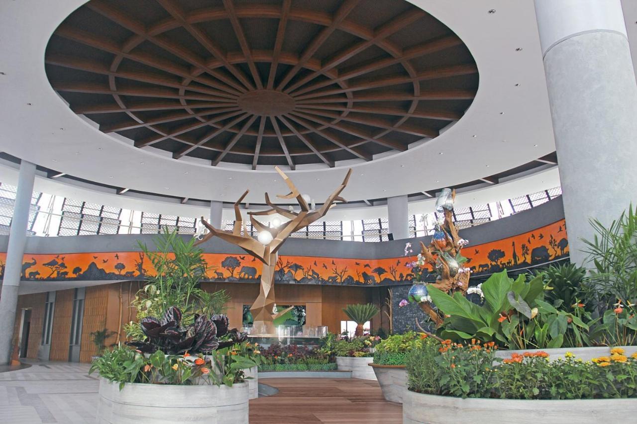 Royal Safari Garden Resort&Convention Bogor Exterior foto
