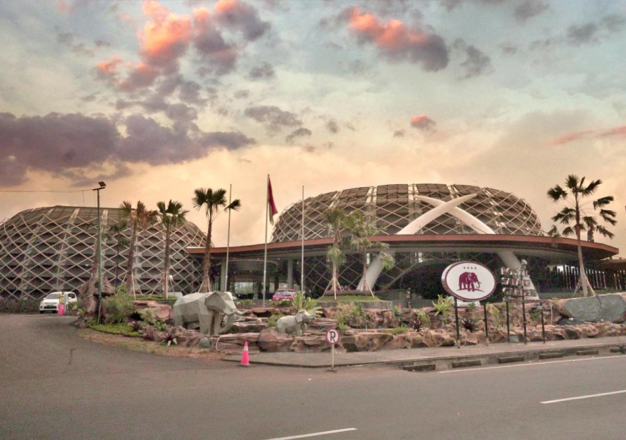 Royal Safari Garden Resort&Convention Bogor Exterior foto